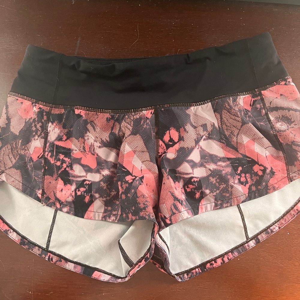 Lululemon Speed Up Low Rise 2.5” Shorts Size 0